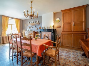House | Dining - Plush Holiday Home in Matagne-la-petite With Private Garden (Doische)