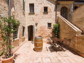 Exterior - Scenic Apartment in Mombaroccio with Garden near City Center (Mombaroccio)