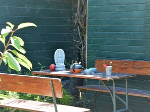 Balcony - Colorful Comfort in Bungalow near Lake, Beach, Dunes, & Sea (Noordwijkerhout)