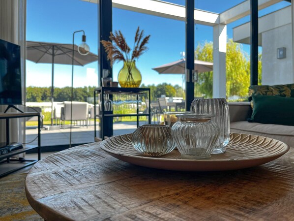 تفاصيل الفندق من الداخل