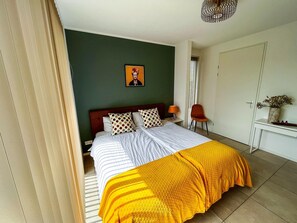 House - Villa in Zeewolde With Private Jetty (Zeewolde)