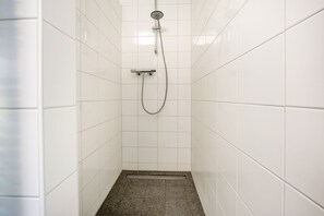House | Bathroom - Villa in Zeewolde With Private Jetty (Zeewolde)
