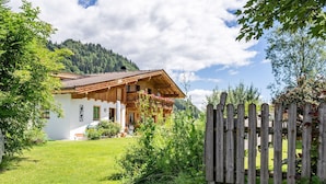 Unclassified image, 5 of 36, button - Apartment in Niedernsill With Garden Near Centre (Niedernsill)