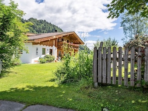 Reception - Apartment in Niedernsill With Garden Near Centre (Niedernsill)