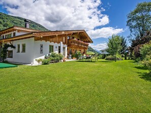 Exterior - Apartment in Niedernsill With Garden Near Centre (Niedernsill)