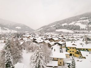 Exterior - Holiday Home in Altenmarkt im Pongau With Swimming Pool (Altenmarkt im Pongau)