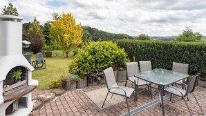 Balcony - Classy Holiday Home in Gerolstein With Barbecue (Gerolstein)