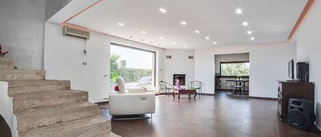 Biệt thự | Khu phòng khách | Lò sưởi