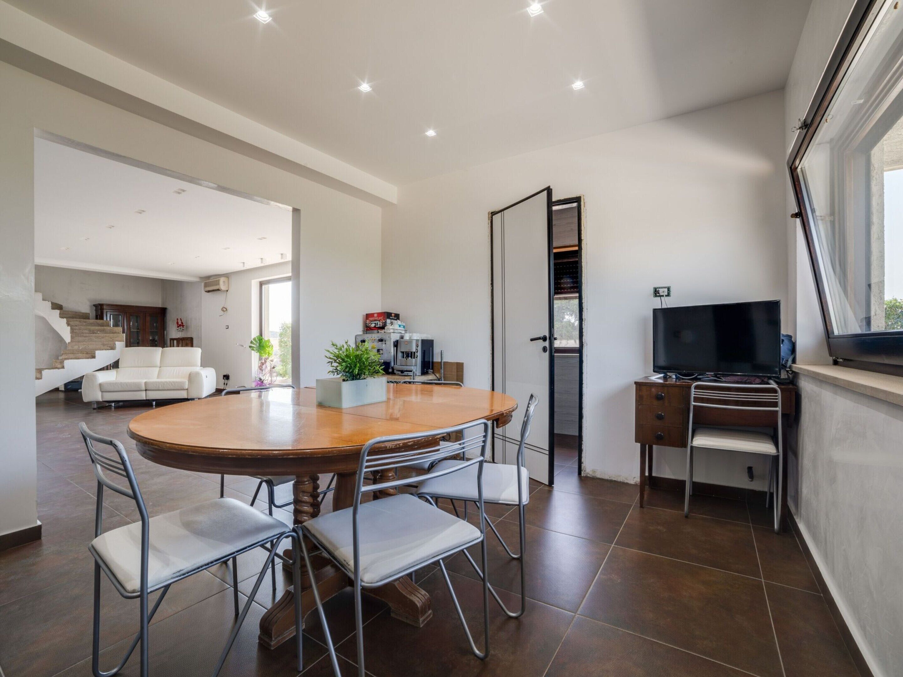 Villa | Eigene Küche | Herdplatte, Geschirrspüler