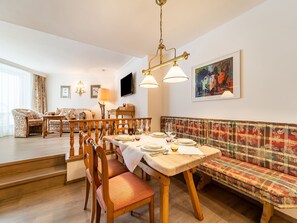 Dining - Lush Holiday Home in Altenmarkt im Pongau With Indoor Pool (Altenmarkt im Pongau)