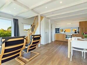 Dining - Charming Holiday Home in Zierow Near Seabeach (Zierow)