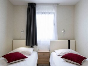 2 bedrooms, bed sheets - Mobile Home Banjole Near the Beach (Medulin)