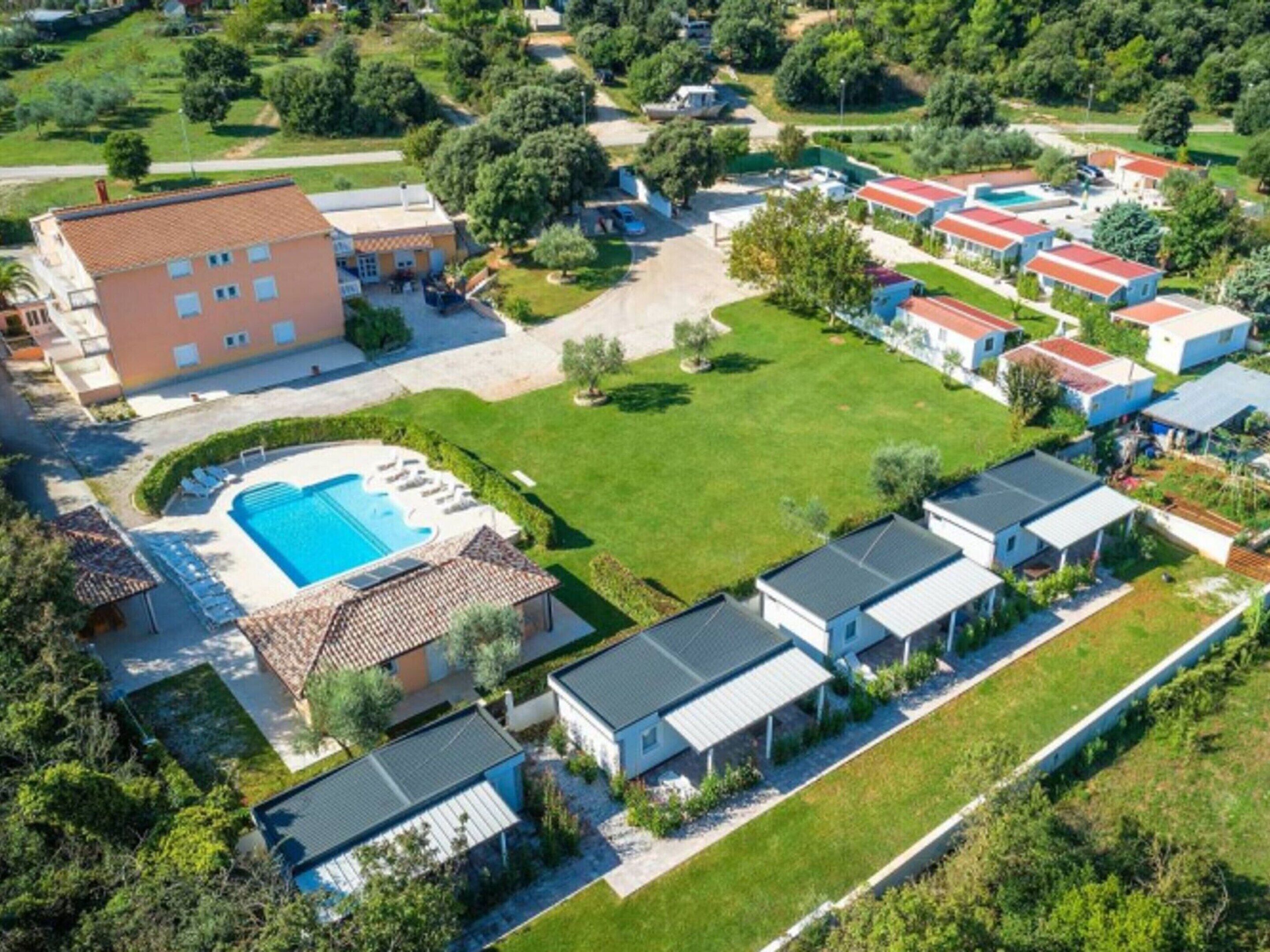 Mobile home | Pool | Udendørs pool