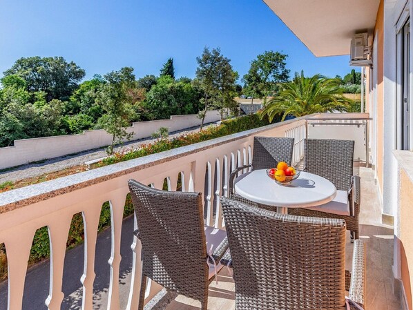 Lägenhet | Restauranger