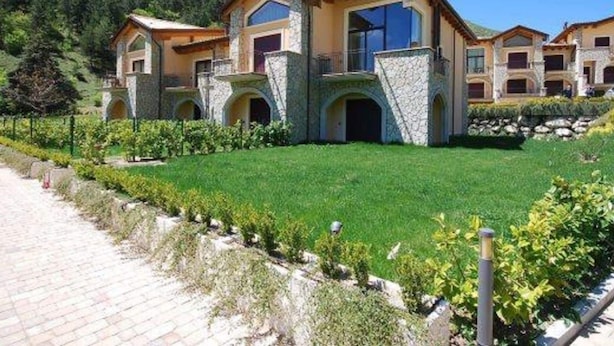 Exterior - Lavish Holiday Home in Scanno near Lago di Scanno (Scanno)