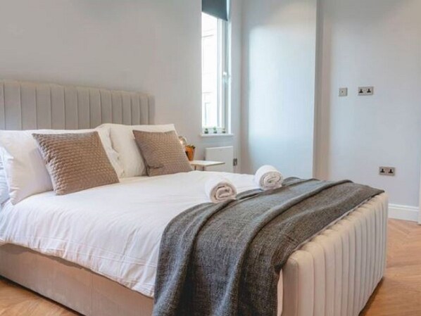 2 bedrooms, bed sheets - Classy Holiday Home in Manchester near Manchester Piccadily (Manchester)
