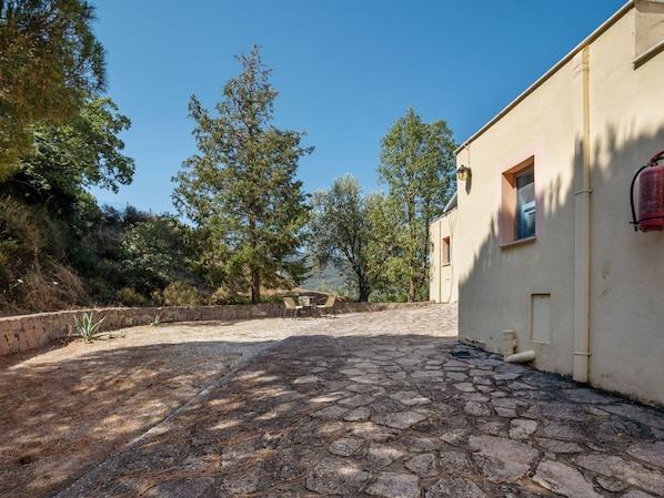 Exterior - Lovely Apartment in Lesvos Island With Swimming Pool (Lesvos)