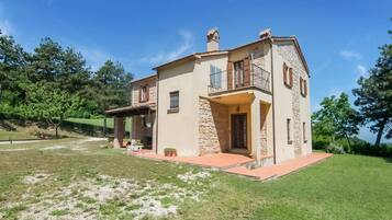 Villa | Exterior