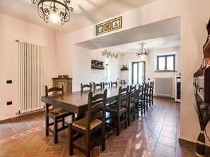 تناول الطعام