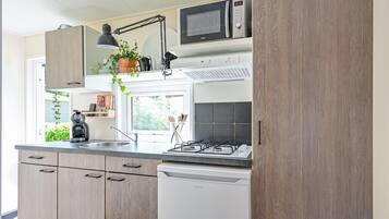 Chalet | Private kitchen | Microwave