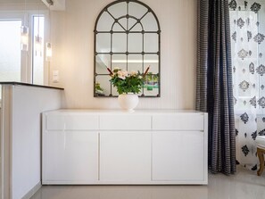 3 bedrooms, minibar, bed sheets - Lovely Holiday Home in Tulle With Private Terrace (Tulle)