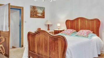 4 chambres, ameublement personnalisé, draps fournis