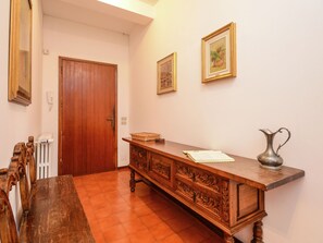 4 phòng ngủ, trang bị nội thất với thiết kế riêng biệt 