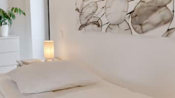 4 bedrooms, individually furnished, bed sheets