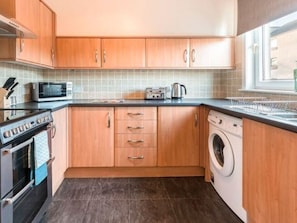 Unclassified image, 4 of 27, button - Contemporary Apartment in Aberdeen Next to Westburn Park (Aberdeen)