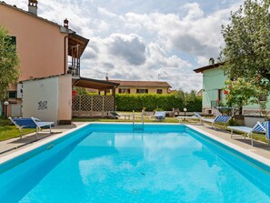 Outdoor pool - Appealing Villa in Castelfranco di Sotto With Private Pool (Castelfranco di Sotto)