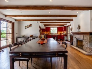 Dining - Serene Holiday Home in Felicito With Private Swimming Pool (Feliceto)