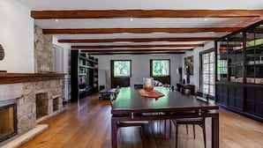 Dining - Serene Holiday Home in Felicito With Private Swimming Pool (Feliceto)