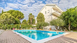 Unclassified image, 3 of 37, button - Refreshing Apartment in Loano With Garden (Loano)