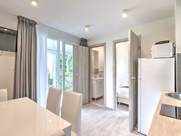 Mobile Home | Private kitchen