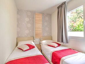 Mobile Home | 2 chambres, ameublement personnalisé, draps fournis