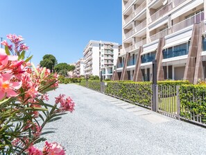 Exterior - Charming Apartment in Arma di Taggia Near Vittorio Beach (Taggia)