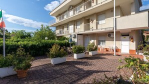 Exterior - Alluring Apartment in Loano near Sea Beach (Loano)