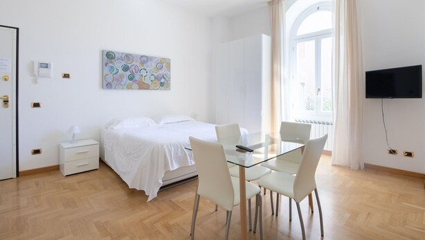 Room amenity - Simplistic Apartment in Sanremo near Sea Beach (Sanremo)
