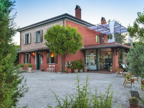 Serene Holiday Home in San Giovanni With Garden