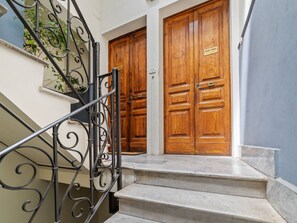 Exterior - Modern Apartment in Catania With Terrace and Netflix (Catania)