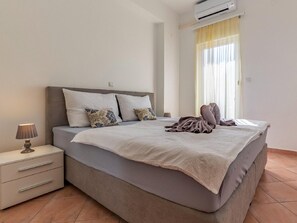 1 bedroom, individually furnished, bed sheets - Lovely Apartment in Banjole near Beach & Town Center (Medulin)