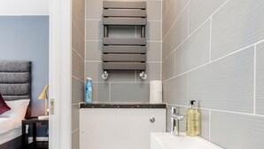 Haartrockner, Handtücher
