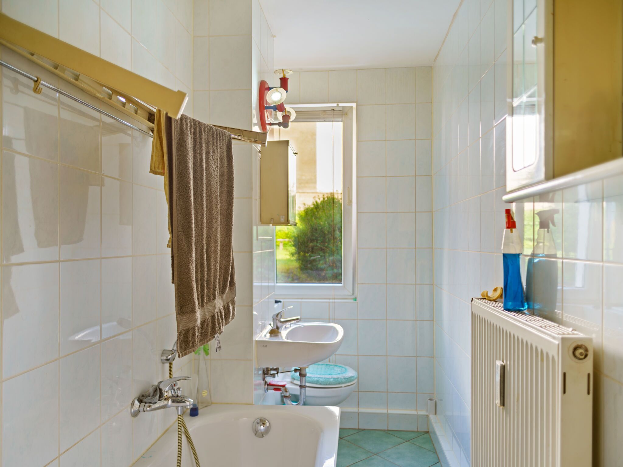 Bungalow | Badezimmer | Dusche, Handtücher