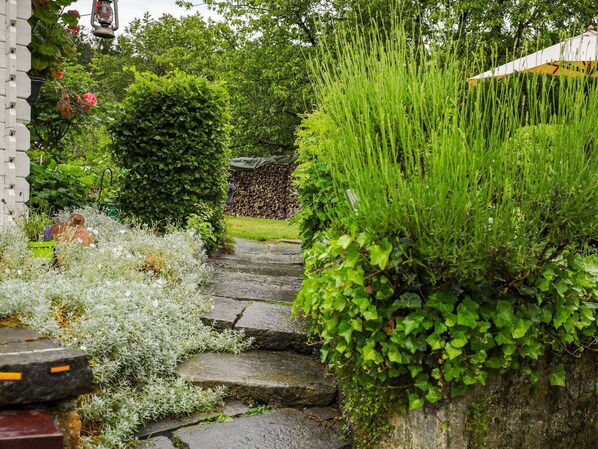 Garden - Lovely Cottage in Vierves-sur-viroin With Garden and Terrace (Viroinval)