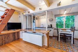 House | Dining