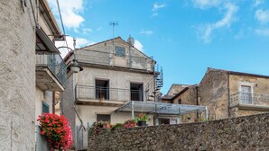 Unclassified image, 3 of 23, button - Peaceful Holiday Home in Perdifumo With Balcony (Perdifumo)