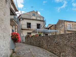 Exterior - Peaceful Holiday Home in Perdifumo With Balcony (Perdifumo)