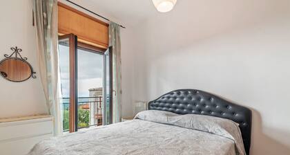 Peaceful Holiday Home in Perdifumo With Balcony