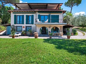 House | Exterior