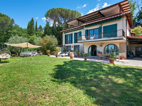 House | Exterior